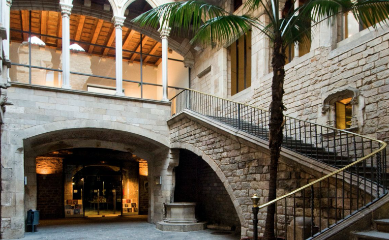 S\'inicien les obres de rehabilitació de les façanes dels patis del Museu Picasso