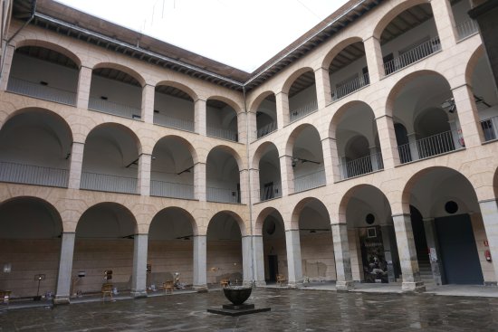 El programa de ràdio Blanc sobre Blanc reflexiona sobre la realitat dels museus de les comarques gironines