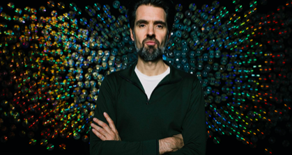 Canogar presenta \'Scroll\', una obra creada a partir d\'algoritmes de la web de El Corte Inglés