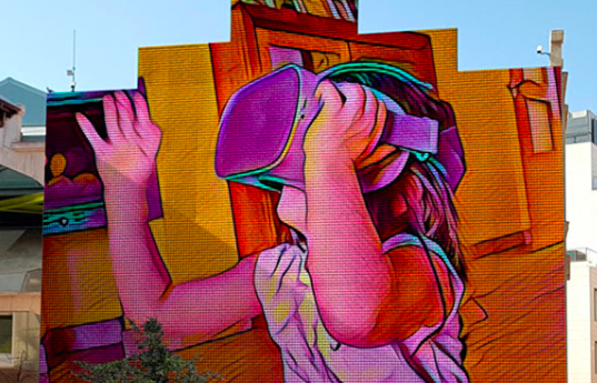 Arriba la gran festa de l\'any de MediaLab Prado