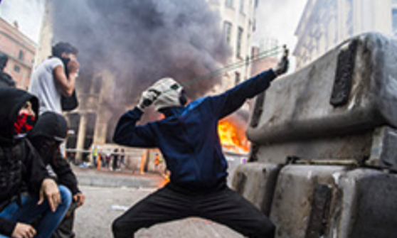 ‘Fotoperiodistes DRETS per la informació’