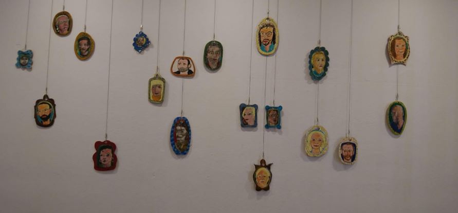 Els retrats d\'Alicia Cayuela a la Sala l\'Amistat