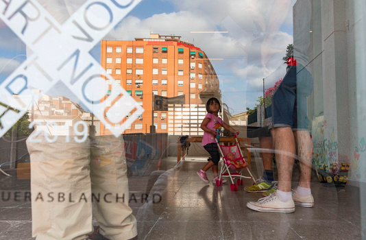 Ruta Art Nou per les galeries del Districte Cultural