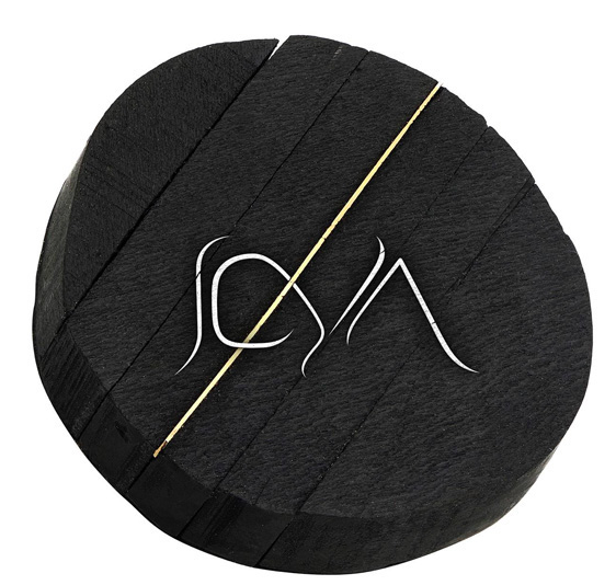 L’Associació Ceramistes de Catalunya presenta \'Joies de terra\', una mostra de joieria contemporània