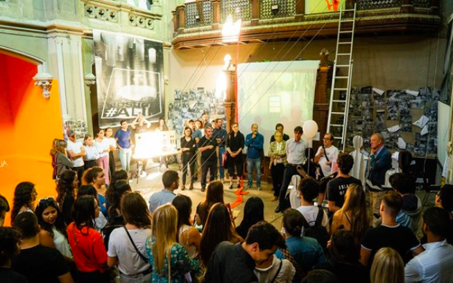 Instal·lacions d\'arquitectura efímera posen en valor la Capella de la Misericòrdia del Raval