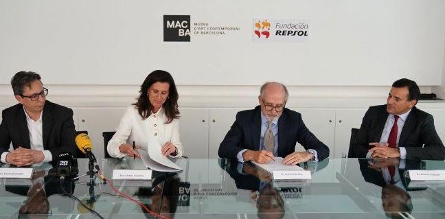 Acte signatura renovació Fundació Repsol i el MACBA