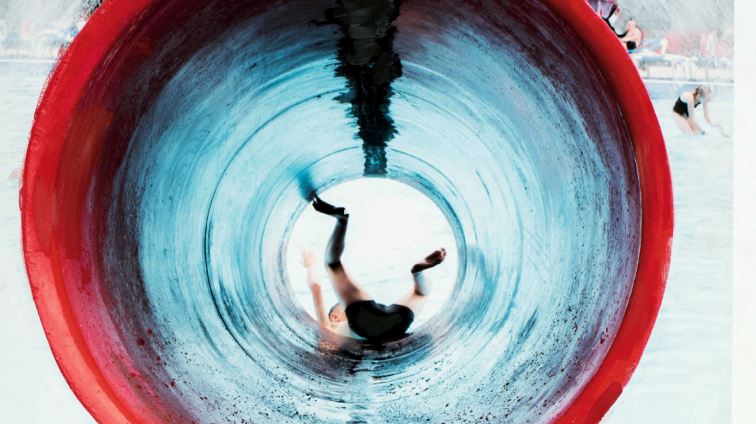 Eva Blanch passeja els parcs aquàtics a la Galeria N2