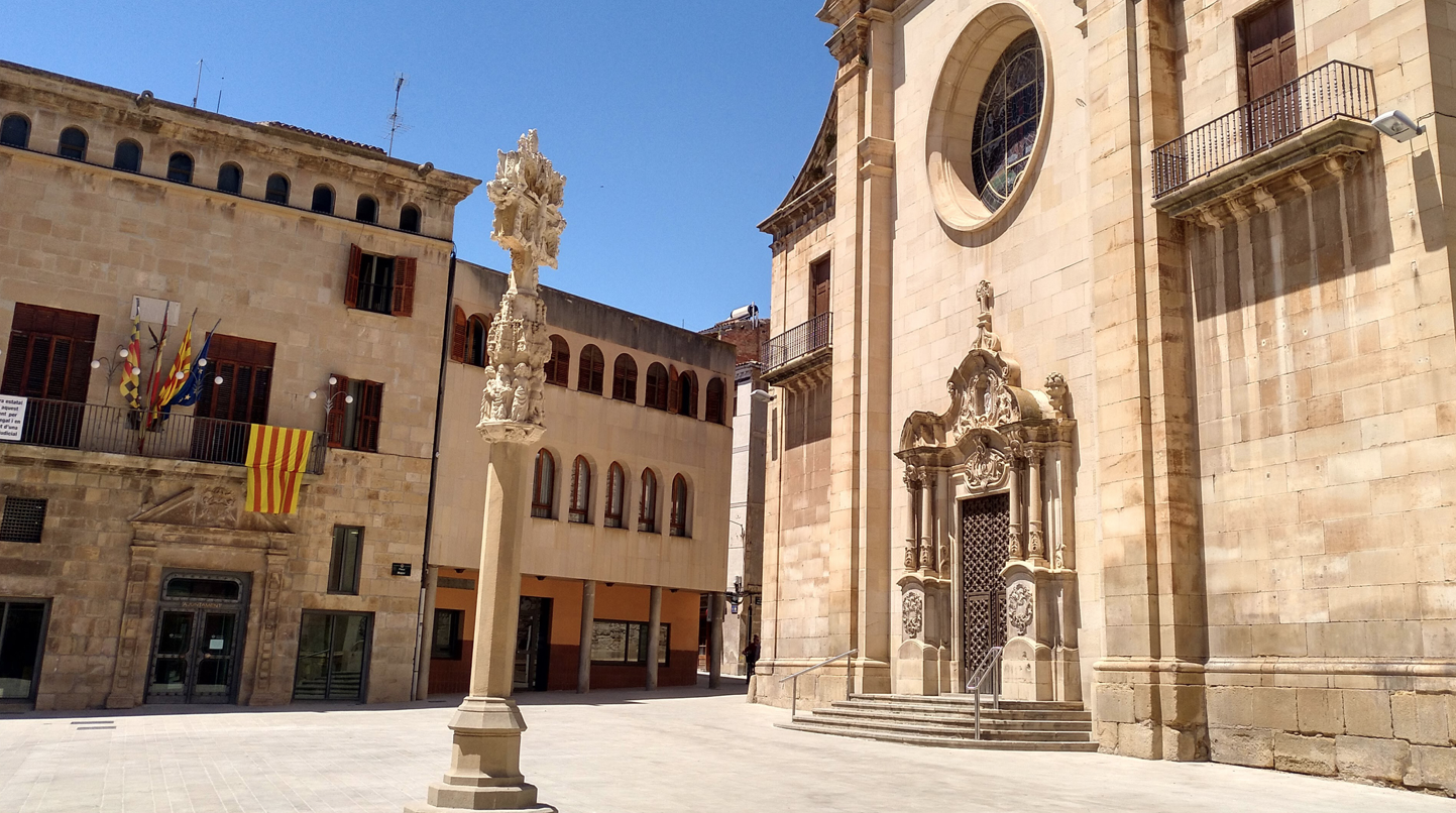 El Memorial Democràtic descataloga com a monument franquista la rèplica de la creu de la plaça Major