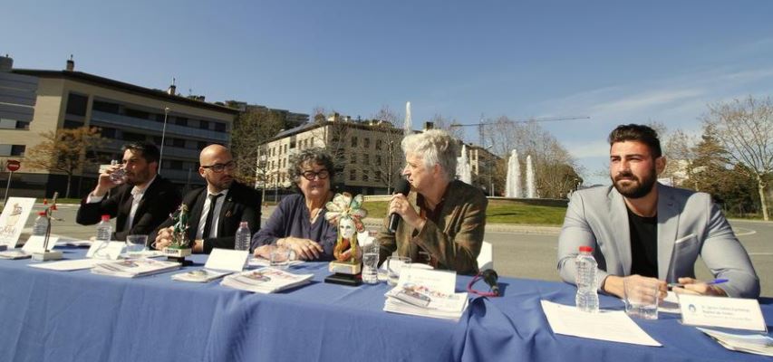 Unes 4.000 persones desfilaran a les rues del Carnaval de la Costa Brava Sud