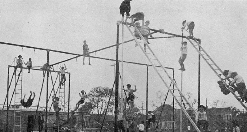 Història ballada del playground de Mònica Planes, al Macba