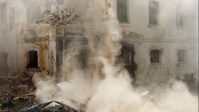 La catarsi de David Latorre a la Galeria Antonia Puyó