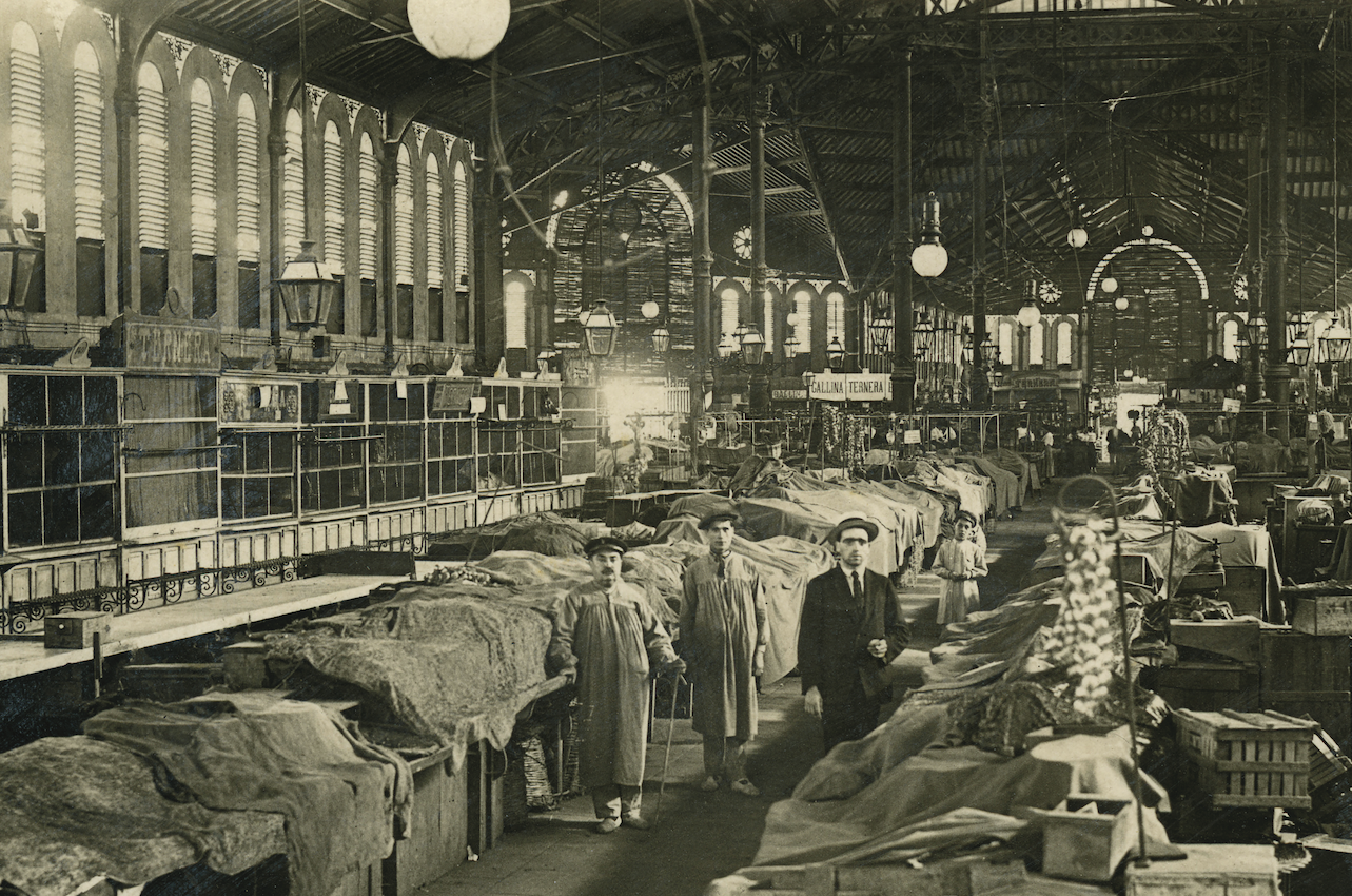 S\'instal·len al mercat de Sant Antoni uns mòduls interpretatius