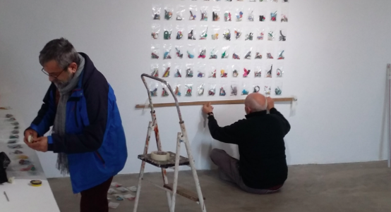 Art que camina arriba a la galeria Collblanc,