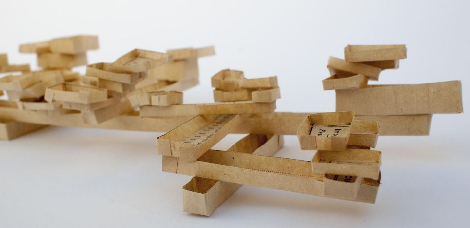 Luisa Pastor denuncia la lletania capitalista a la Galeria Nordés