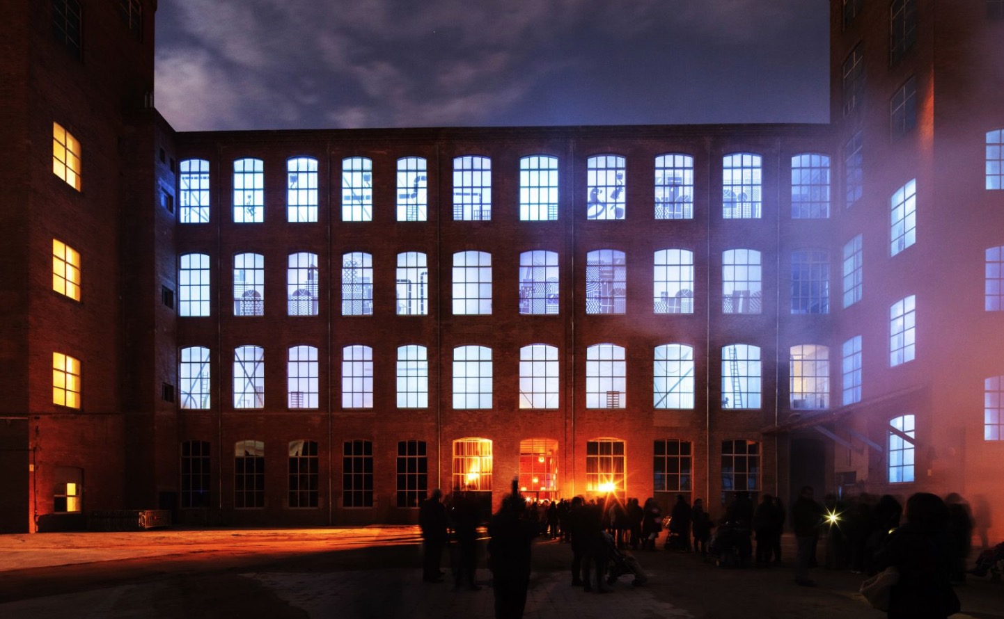 Fabra i Coats es transforma de nou en Fàbrica de Reis