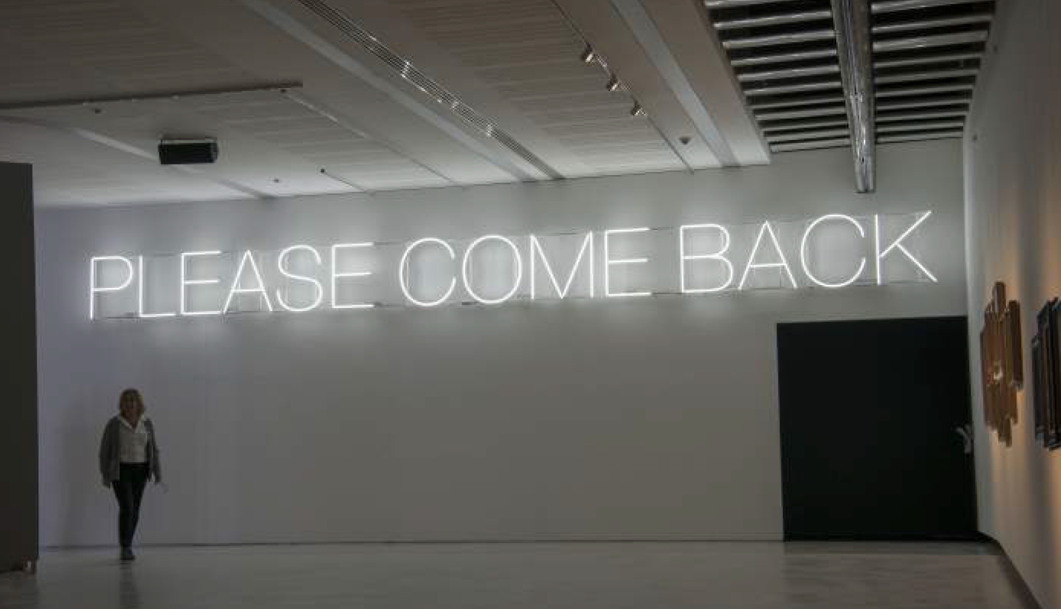 El món contemporani com a presó o “Please come back”, a l’IVAM