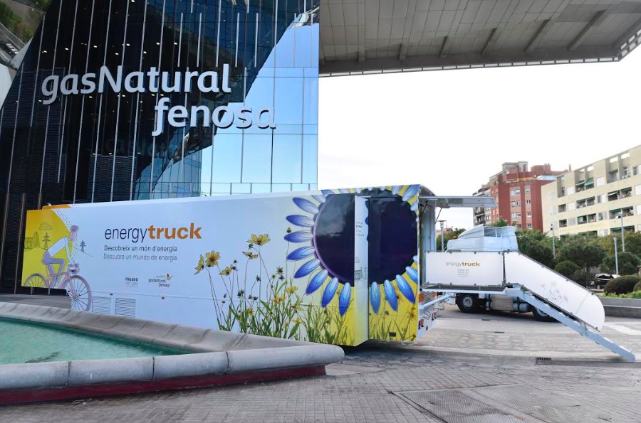 Un gran camió sostenible mostra els secrets de l\'energia