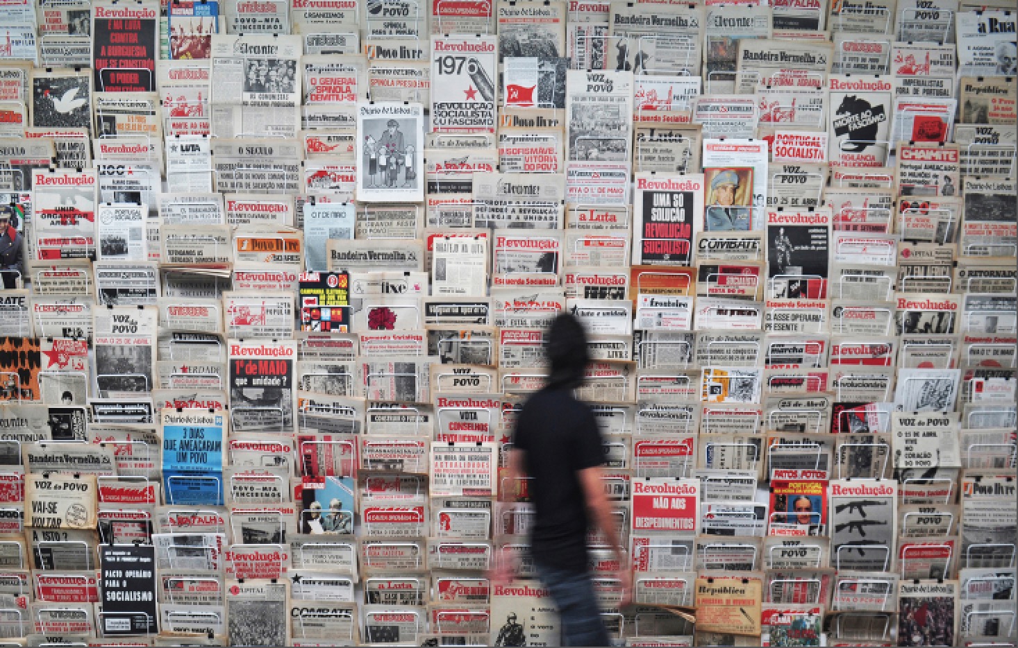 “¿A qué hora comienza la revolución?”, a la Galeria Juan Silió