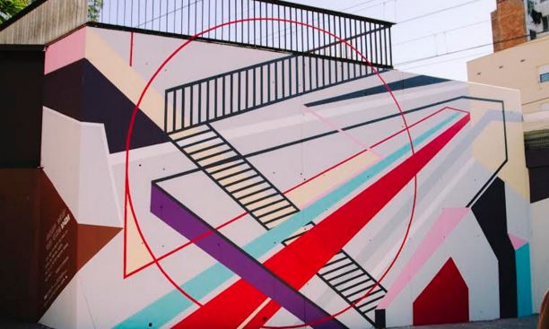 L\'espectacular cercle d\'Elbi Elem als carrers de L\'Hospitalet