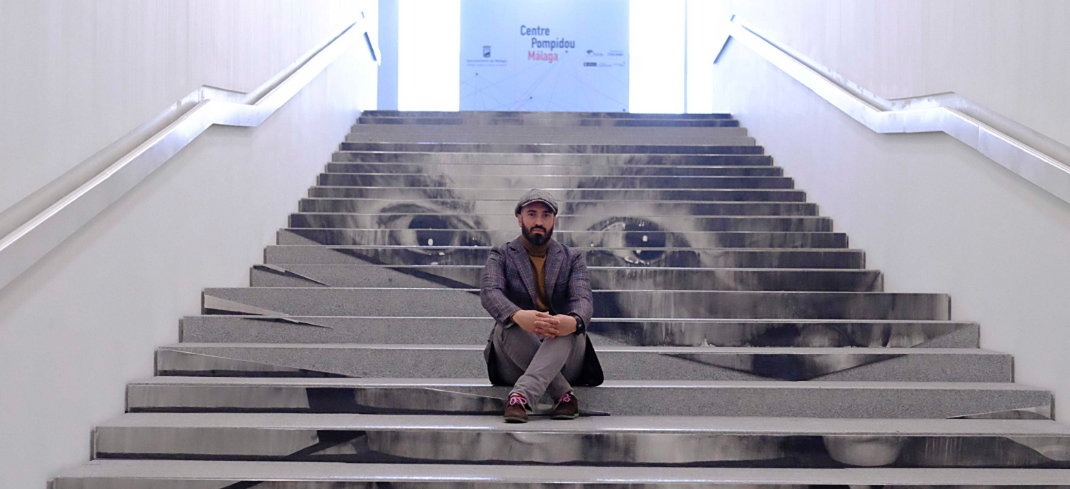 José Luis Puche intervé l\'escala del Centre Pompidou