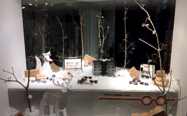 Aparadors de la ciutat dissenyats per alumnes d\'ESDAP Olot