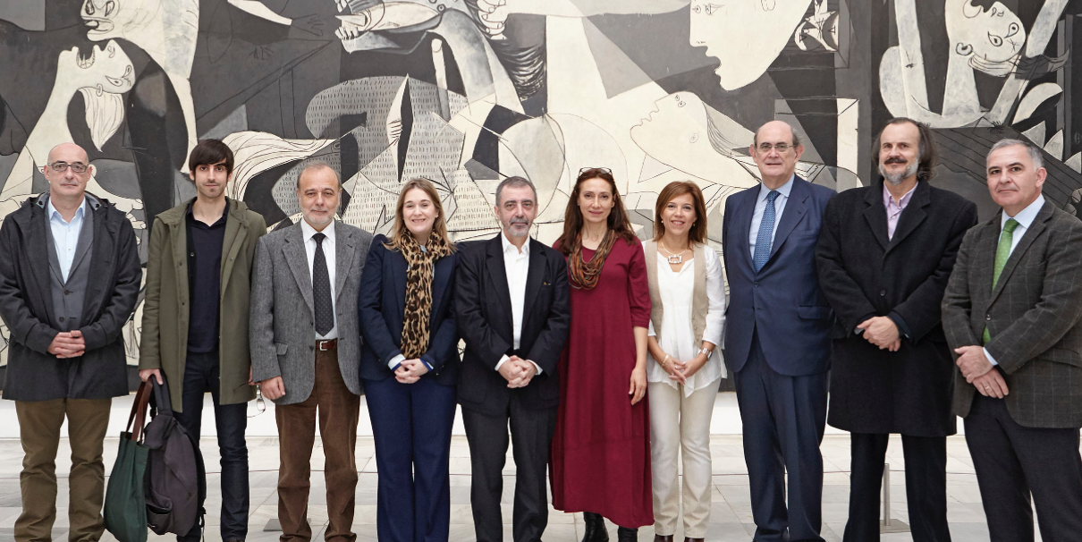Membres de la Comissió de Cultura del Congrés dels Diputats visiten el Museu Reina Sofia