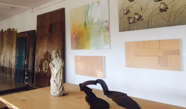 Col·lectiva d\'artistes guixolencs a la Botiga Antic Alba