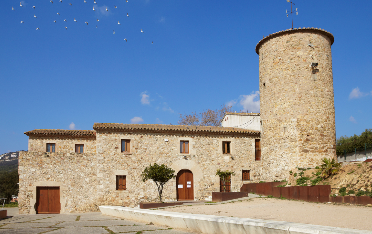 Benedormiens, Parc dels Estanys i Masia Bas, tres apostes culturals