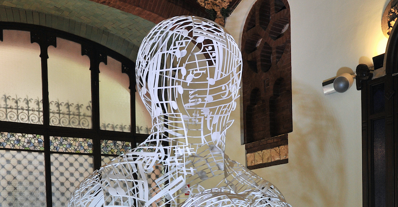 Les escultures de Jaume Plensa dialoguen amb l’arquitectura del Palau de la Música