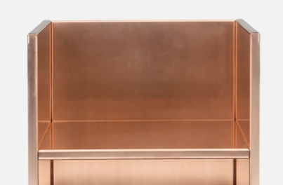 Mobles i gravats de Donald Judd a la Galeria Elvira González