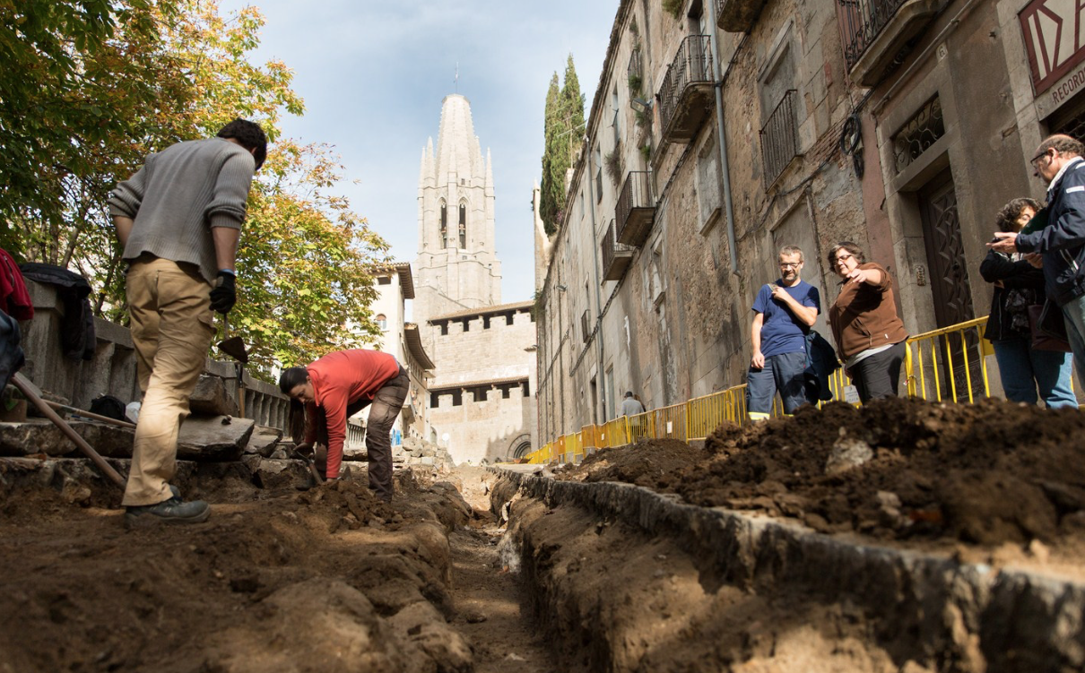 Troballa de restes de la Gerunda romana a la pujada de Sant Feliu