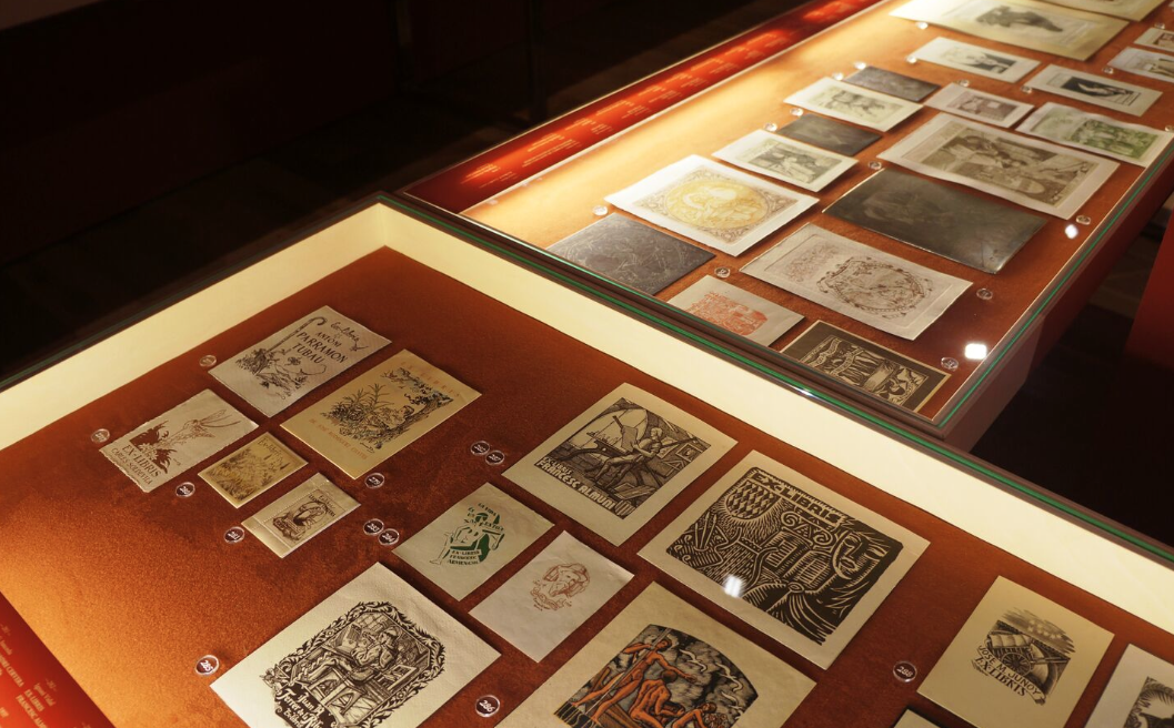 La Fundació Rafael Masó exposa 300 ex-libris d’artistes del Modernisme i el Noucentisme català 