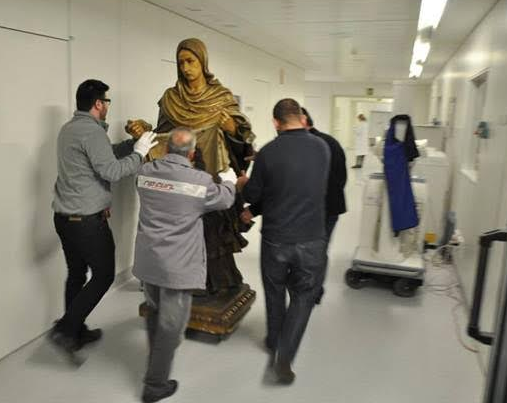 Eulàlia Valldosera desplega el seu treball a la Capella dels Dolors i a la galeria Sicart