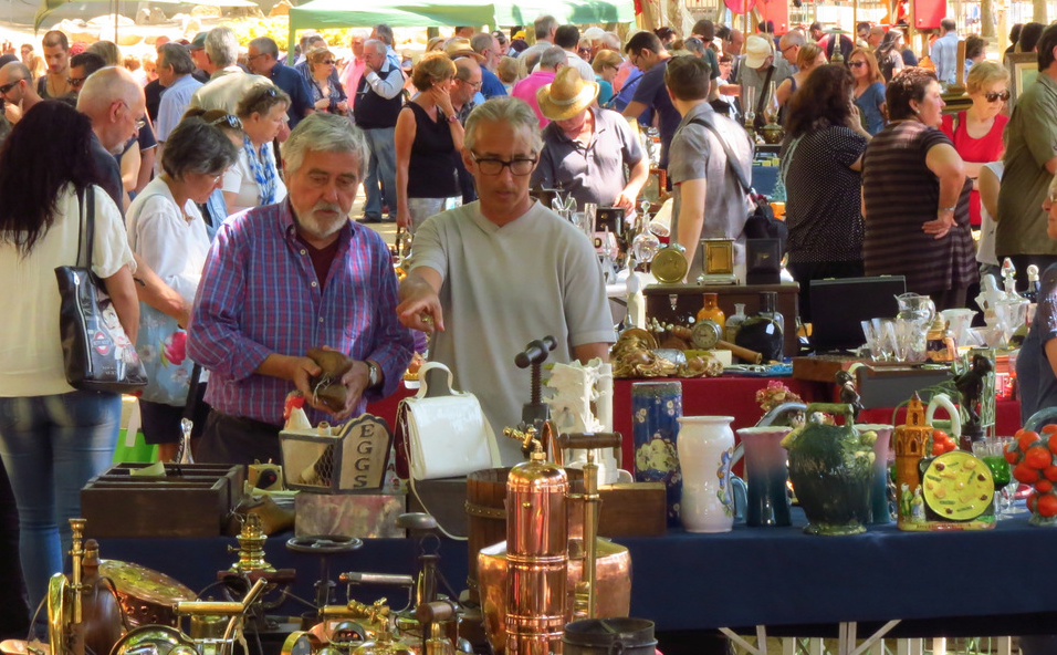 Blanes vol consolidar la Fira d\'Antiguitats de Mas Enlaire