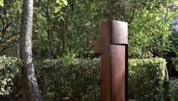 Magels Landet presenta l’escultura Tòtem I a Sant Gervasi