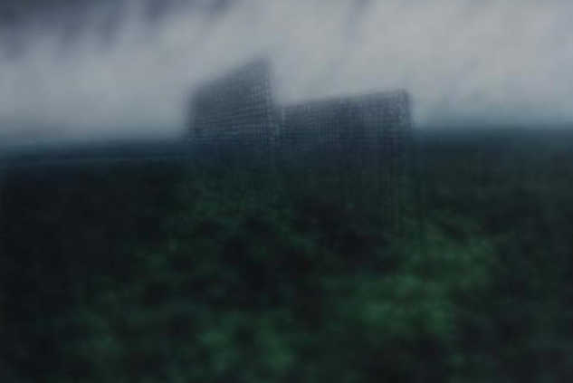 La galeria Metro mostra les pintures desenfocades de Fruela Alonso