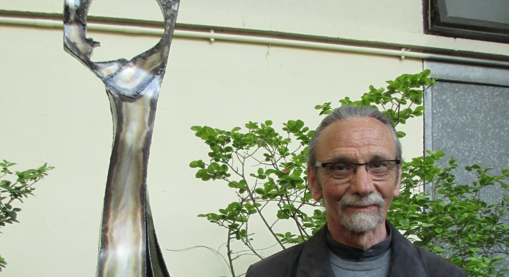 Escultura de Ferran Soriano en homenatge a Josep Fabregat