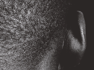 Ceràmica i fotografia a la Galeria Lola Orato