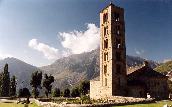 Primers volums de l’Enciclopèdia del Romànic a Catalunya