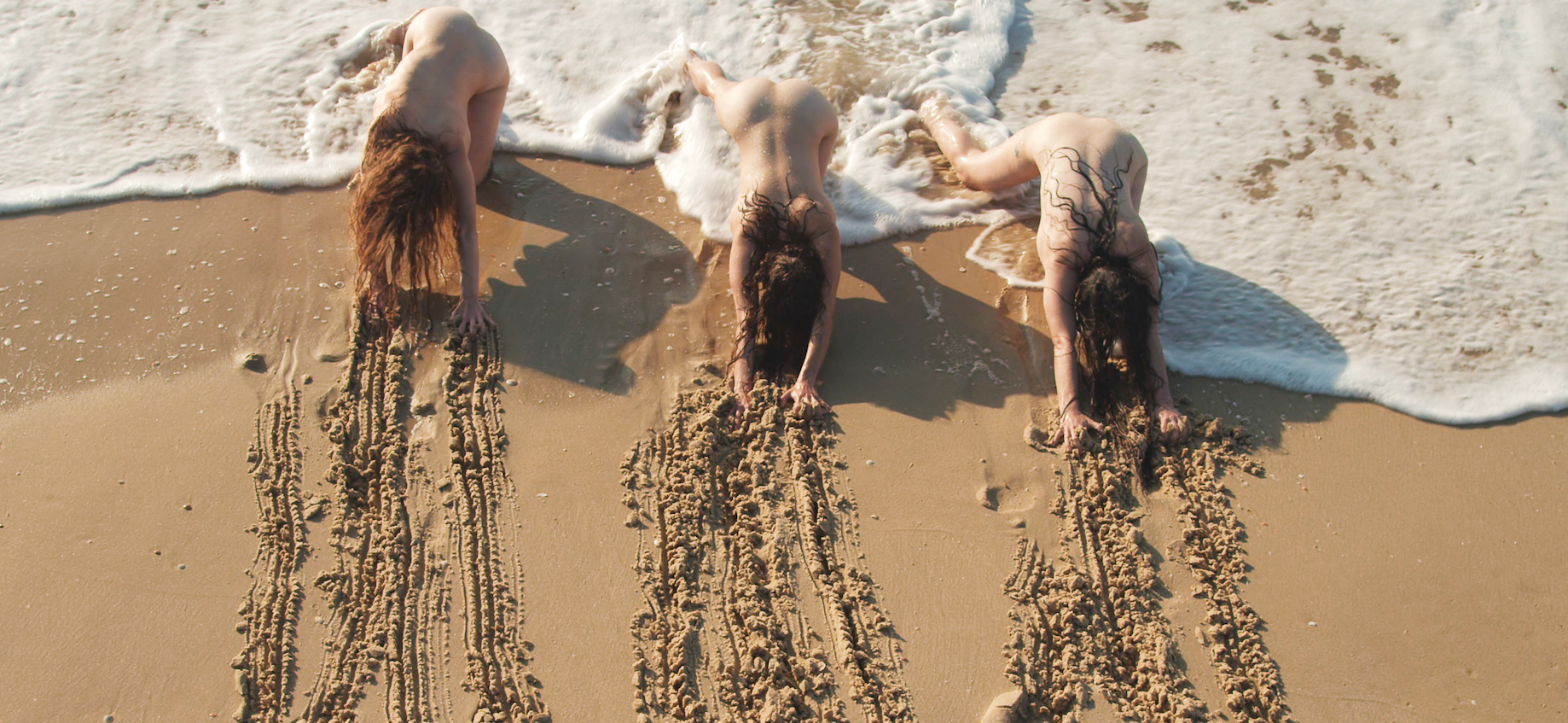 Escultures en moviment de Sigalit Landau a la Capella MACBA