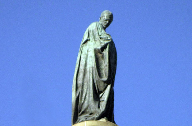 L’estàtua dedicada a Mossèn Cinto Verdaguer candidata a “escultura universal a Barcelona”