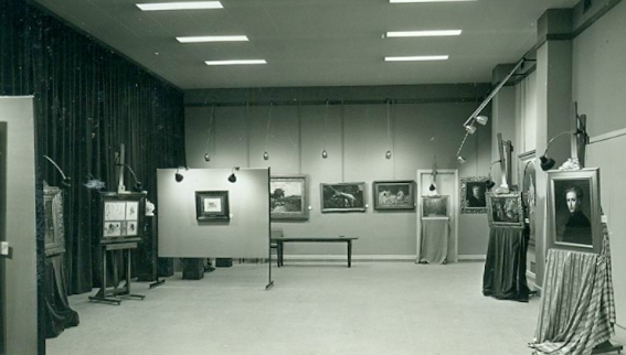 La Facultat de Belles Arts exposa una part del seu fons patrimonial