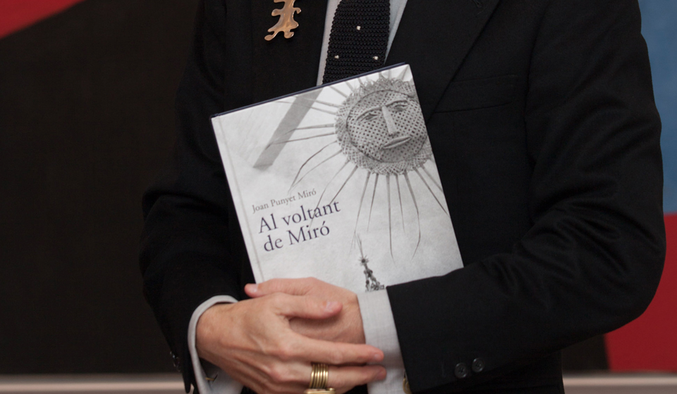 Joan Punyet Miró publica “Al voltant de Miró”