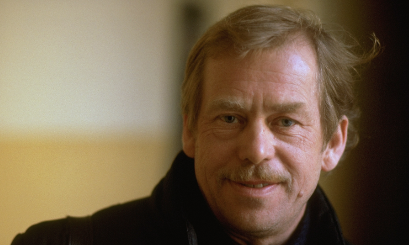 Barcelona ret homenatge a Václav Havel amb un espai al Parc de la Ciutadella