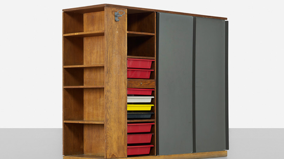 La Galeria Miguel Alzueta presenta mobiliari original de Le Corbusier