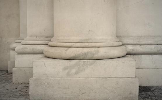 Anna Malagrida inaugura “Els murs van parlar” a la Galeria Senda