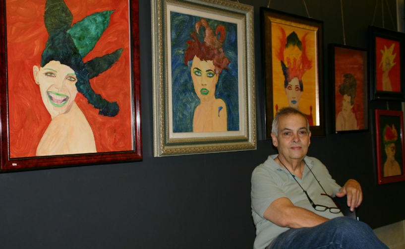 Xavi Felez exposa a la Sala de Plens de l\'Ajuntament