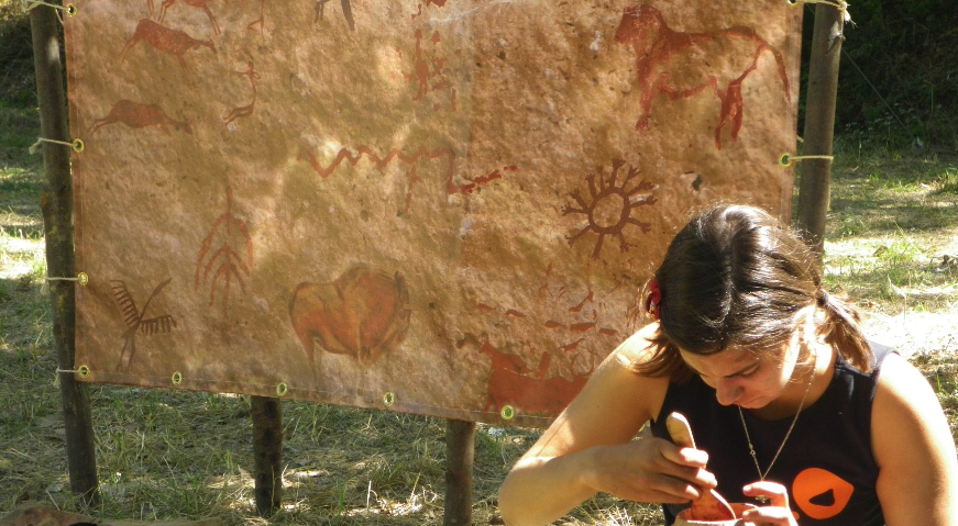 “La Roca, Viatge a la Prehistòria” es consolida en la seva cinquena edició  