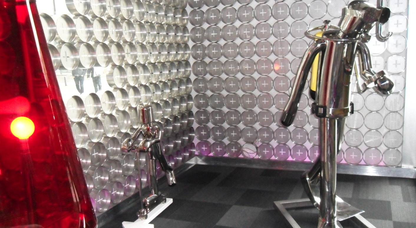 Les escultures de Julián Calatrava perllonguen la seva estada a Room Mat Hotels 