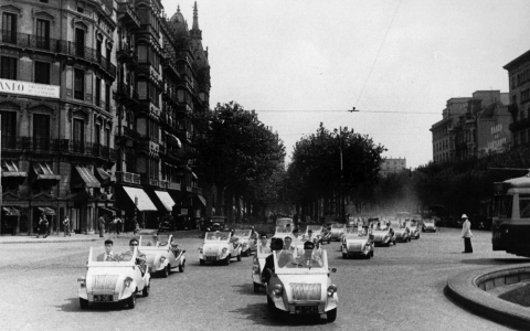 “L’enginy de postguerra. Microcotxes de Barcelona” a l’Espai Josep Bota